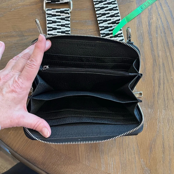 Vera Pelle Crossbody Bag - Picture 10 of 16